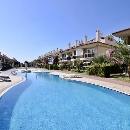 Sunset Beach Club Aqualettings Mermaid 43 פאטהיה