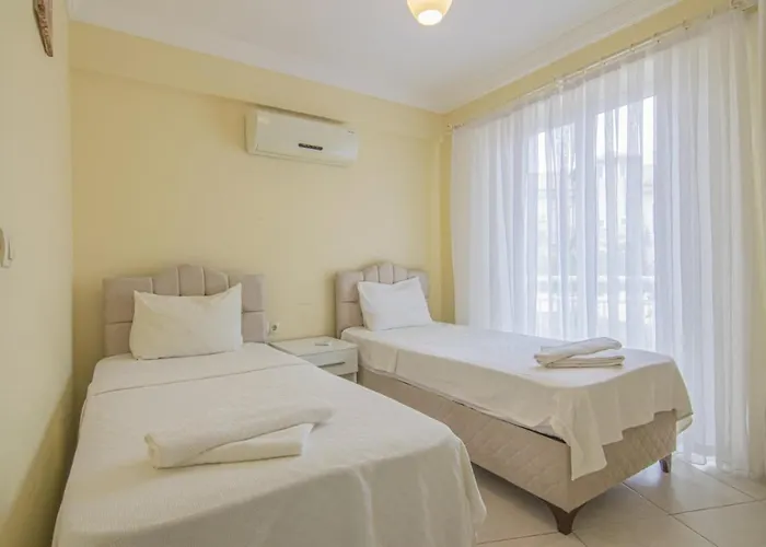 Sunset Beach Club Aqualettings Mermaid 43