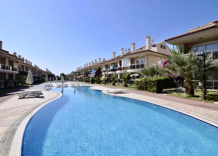 Sunset Beach Club Aqualettings Mermaid 43 פאטהיה